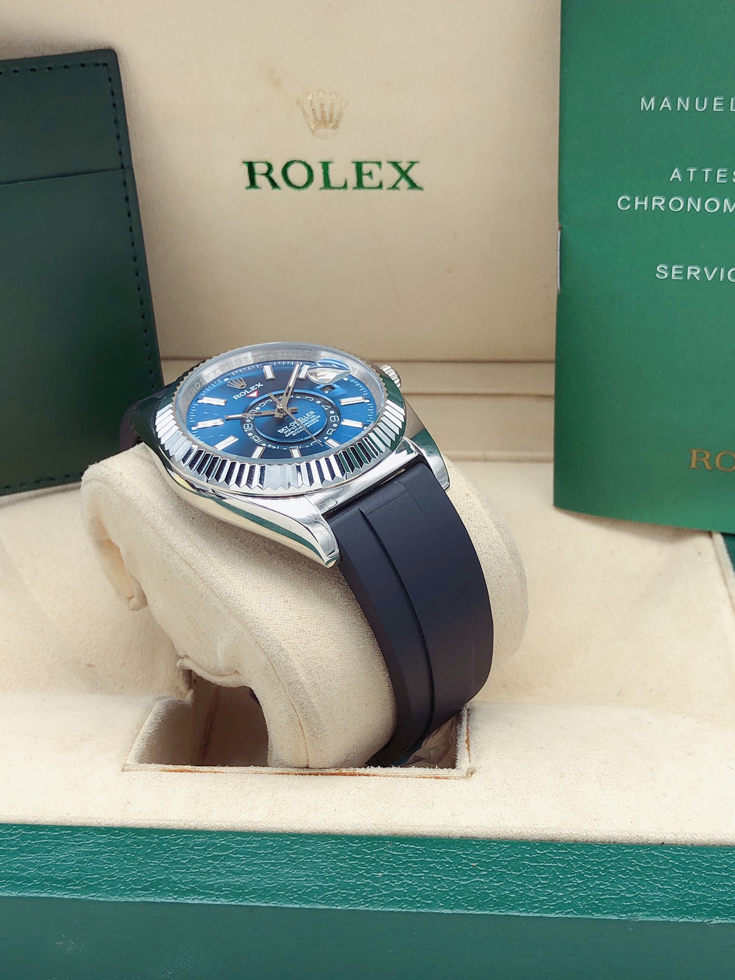 Rolex Skydeweller Rubber Strap Automatic - 42mm Replica watches