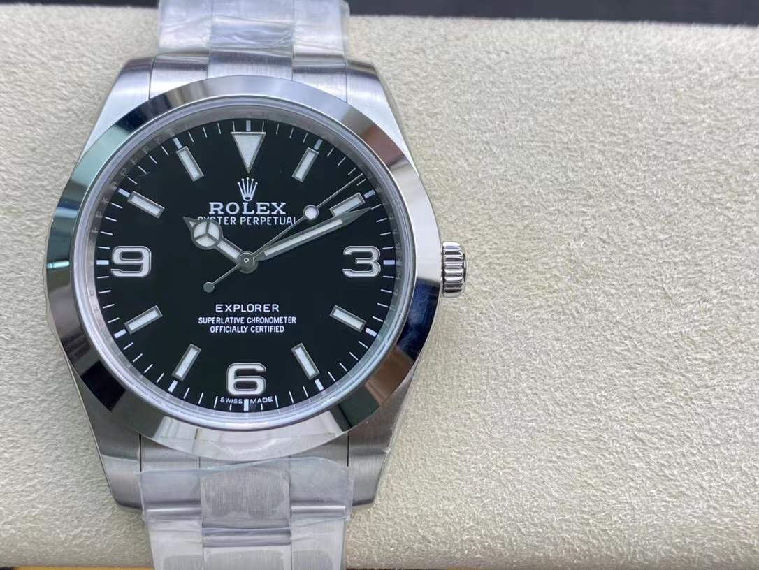 ROLEX Explorer Watch Silver AUTOMATIC MOVEMENT/ ROLEX WATCH – 39mm