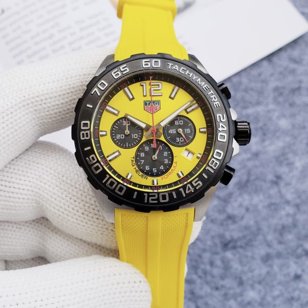 Tag Heuer F1 Yellow Rubber Strap/Chronograph/ Luxury Tag Watch For Men's- 45mm -Replica watches