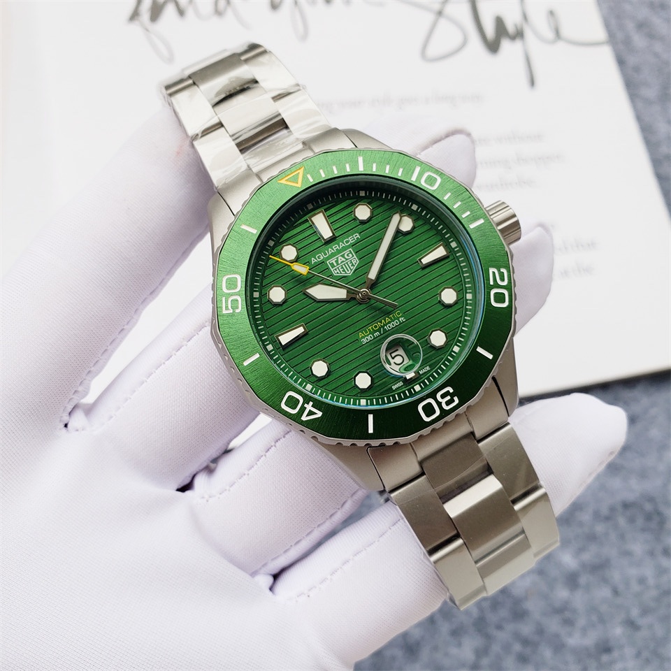 Tag Heuer Aquaracer Green Dial/ Automatic movement / Luxury Tag Watch For Men's- 43mm -Replica watches