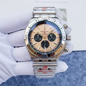 Breitling Chronograph Quartz For Men’s - 44mm