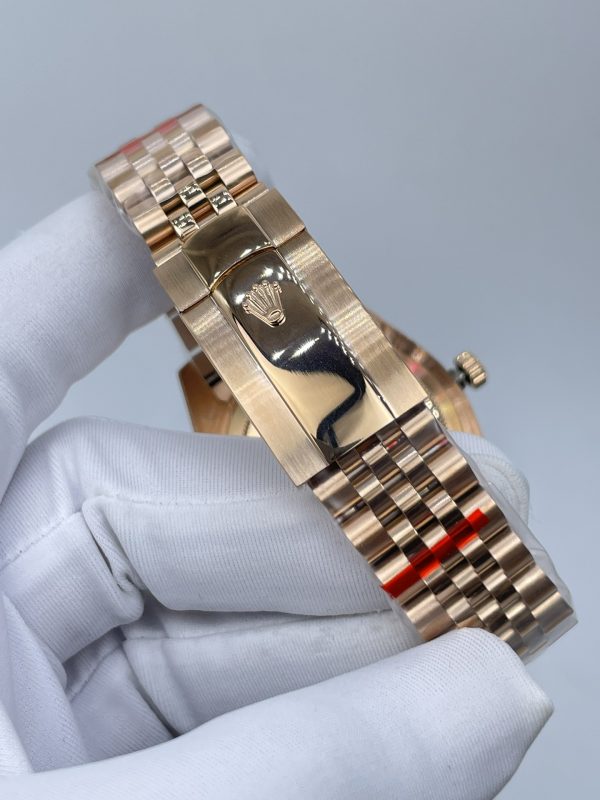 Rolex Skydeweller Rose gold automatic - 42mm Replica watches - Image 6