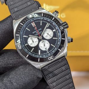Breitling Super Chronomat black bezel- 44mm