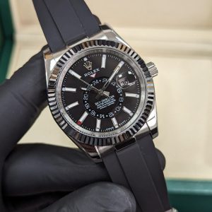 Rolex Sky Dweller black dial Oysterflex bracelet- 42mm