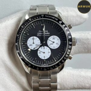 Omega Speedmaster chronograph black dial- 42mm